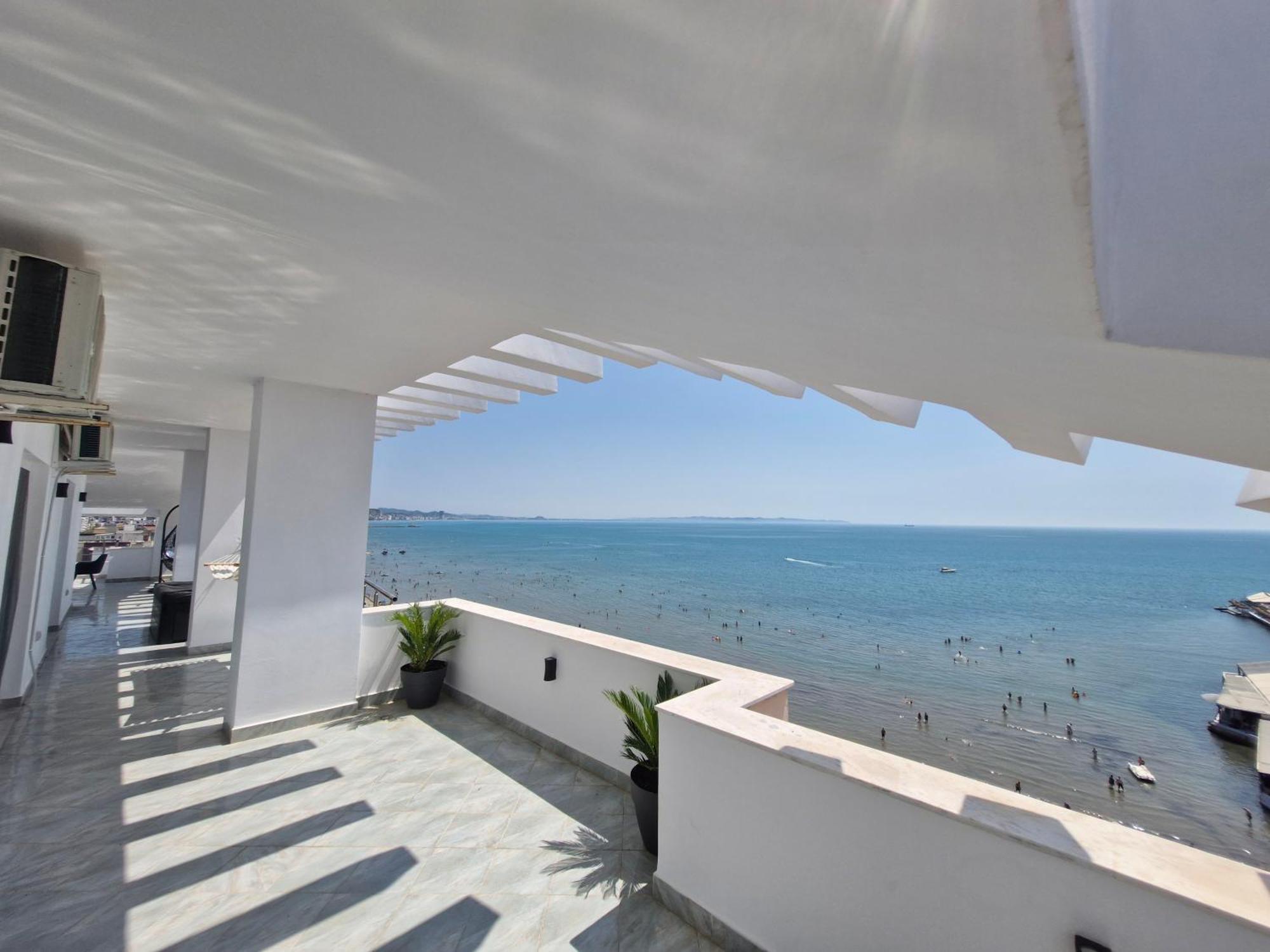 Villa Luxury Penthouse à Durrës Extérieur photo