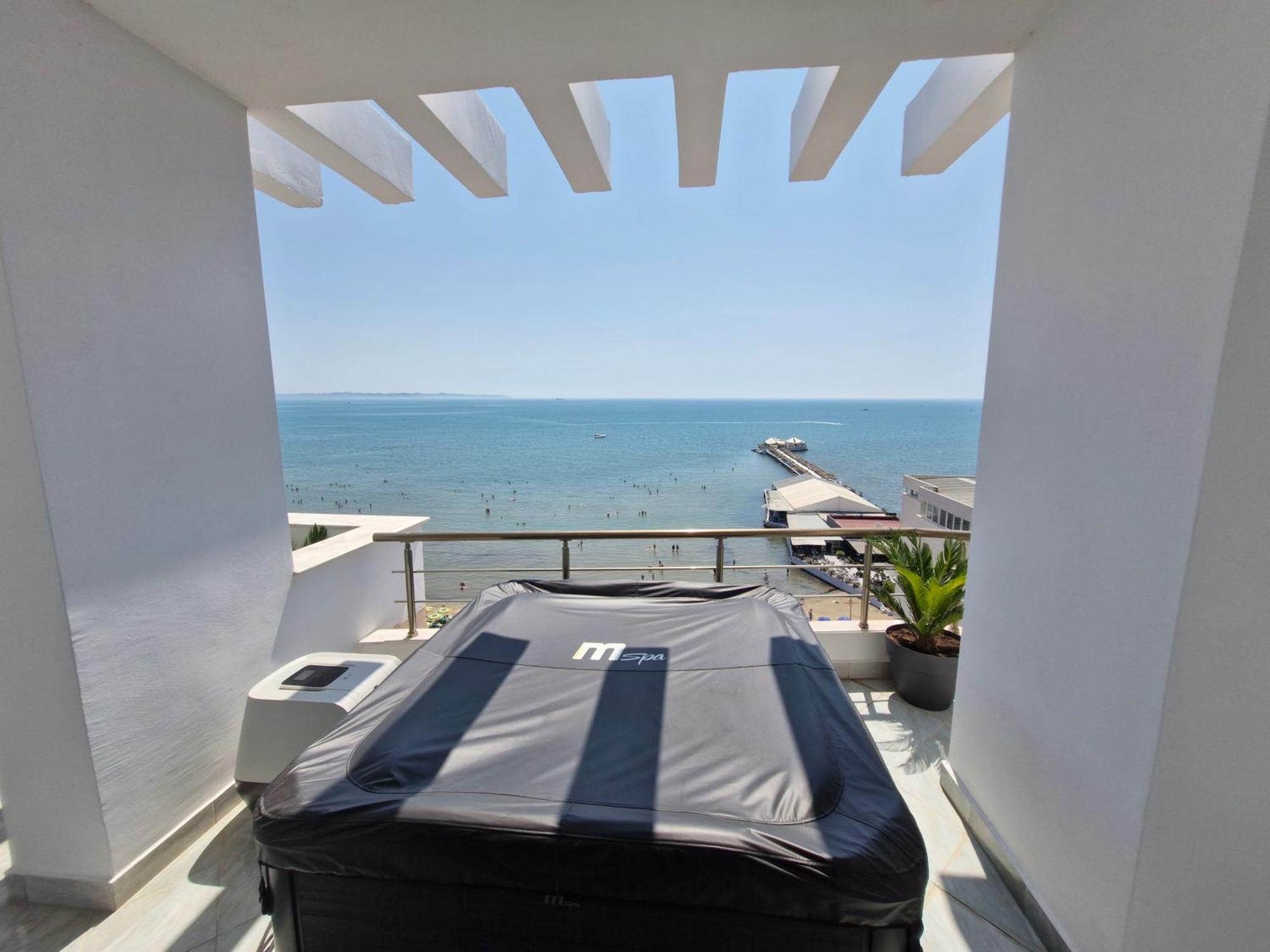 Villa Luxury Penthouse à Durrës Extérieur photo