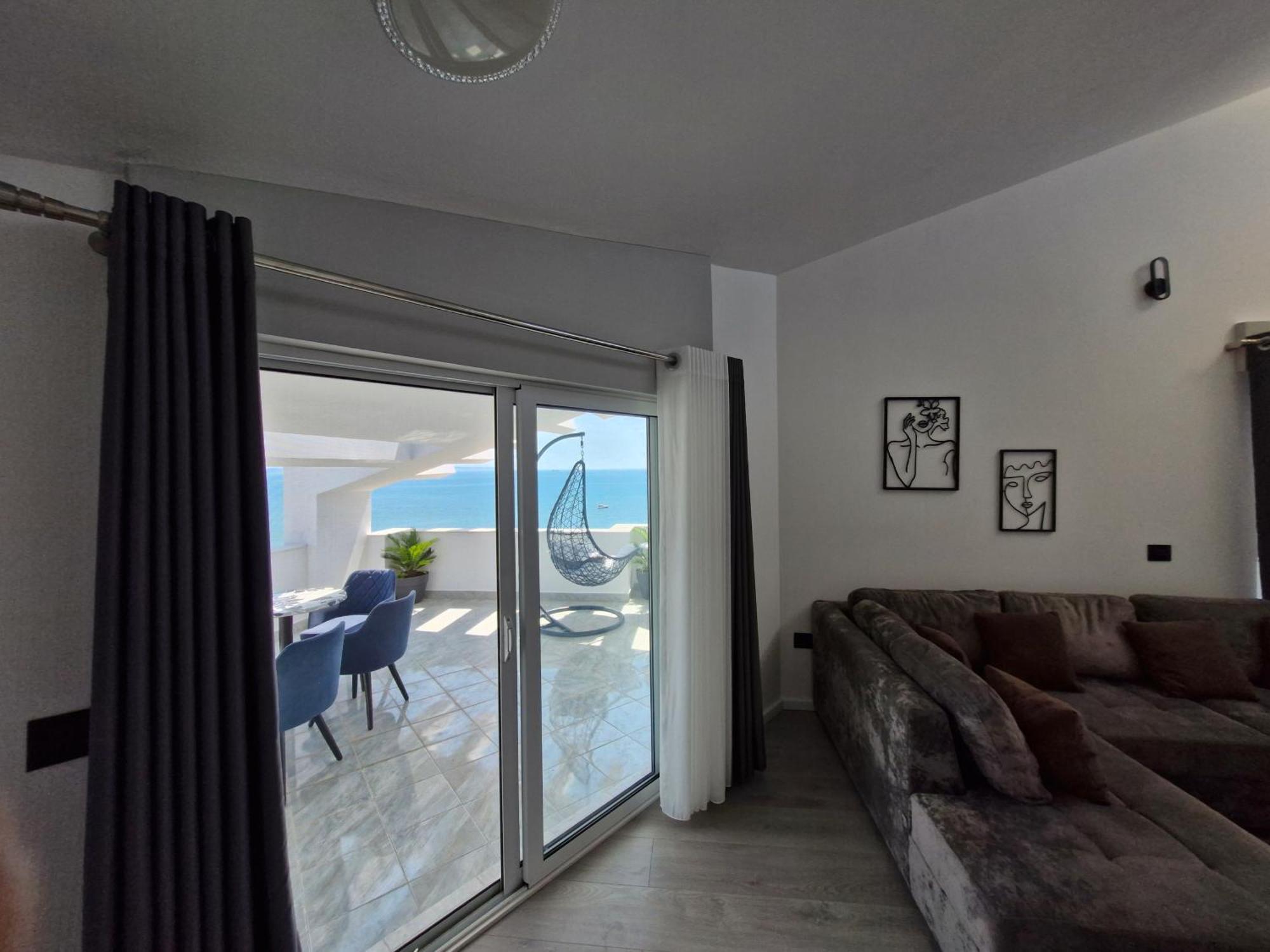 Villa Luxury Penthouse à Durrës Extérieur photo
