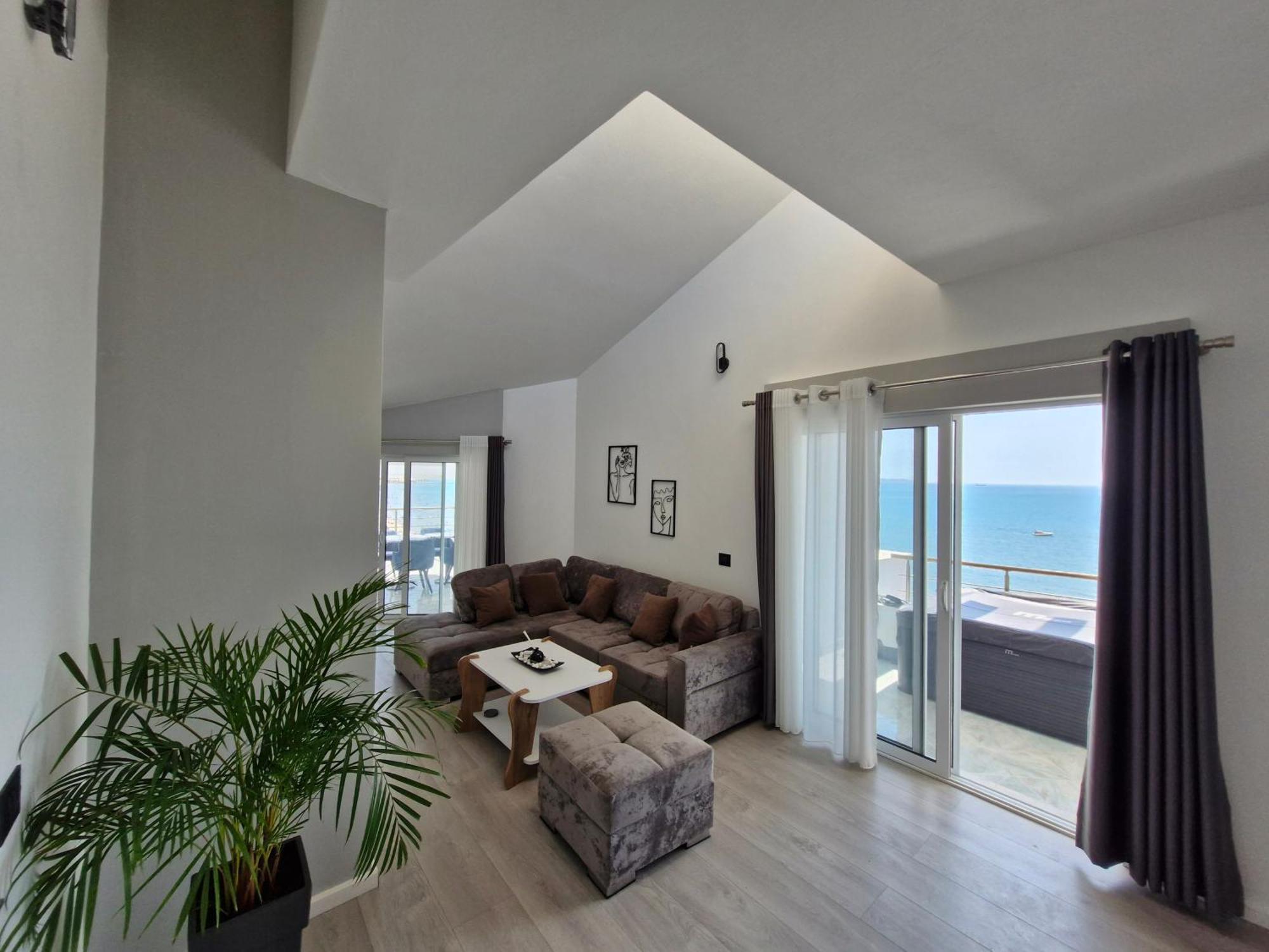 Villa Luxury Penthouse à Durrës Extérieur photo
