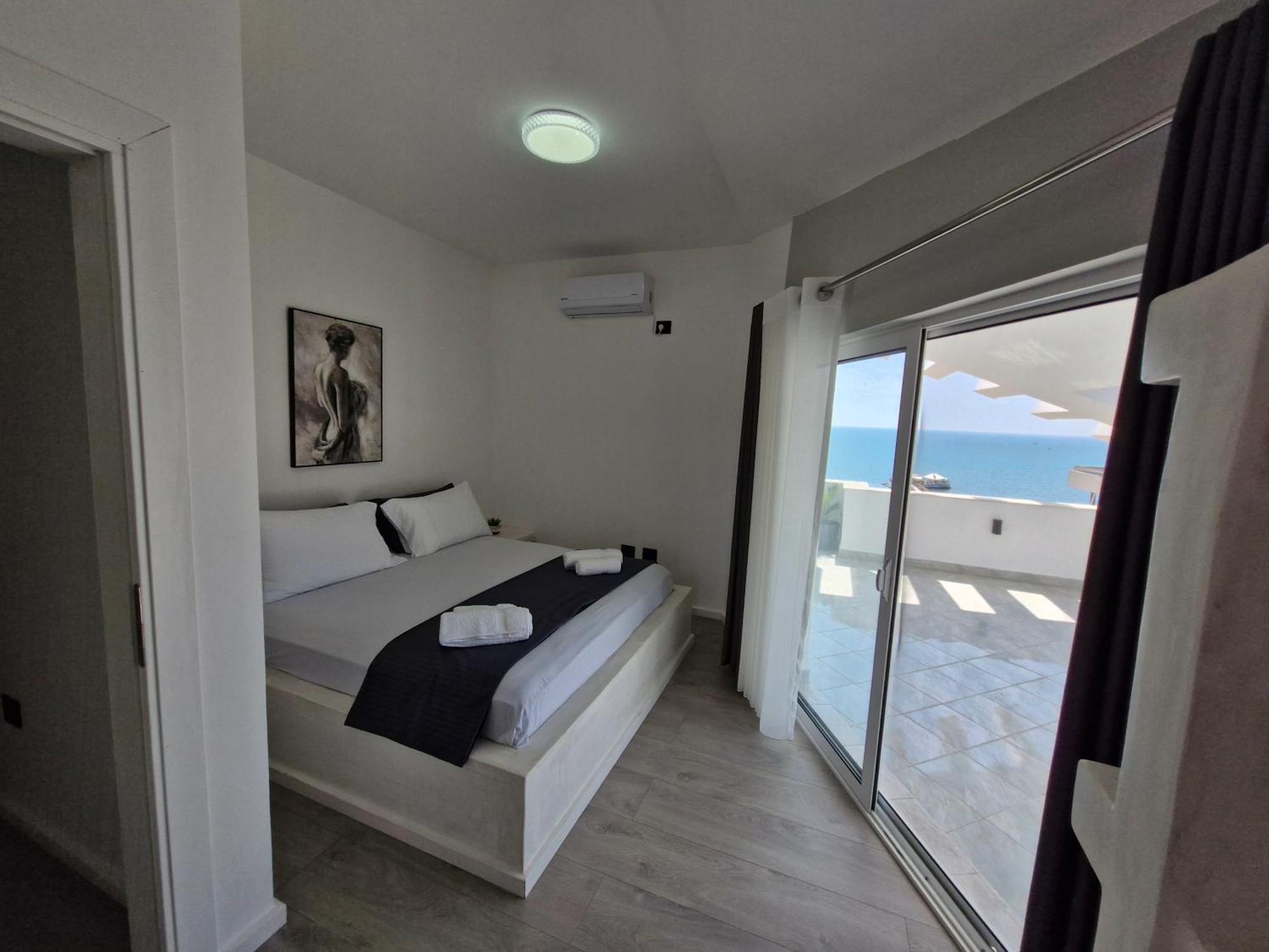 Villa Luxury Penthouse à Durrës Extérieur photo